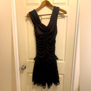 Vintage Black off the shoulder ruched dress with lace ruffles - size 7